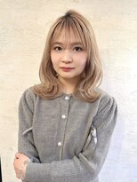 フェイバー 警固店(FAVOR) 柔らかベージュ×くびれミディアムヘア