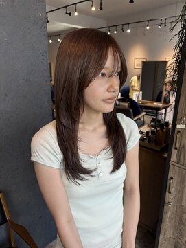ヘアーループセラデザインワークス(Hair ruup Sela design works) オリーブベージュ×レイヤーカット
