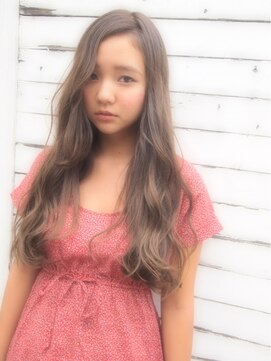 メロウ(MELLOW) [MELLOW外国人風CUT]WHITE　マーメイドアッシュカラー重ためLONG