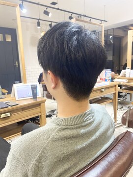 サードバイローラン(THiRD by ROULAND) メンズベリーショート刈り上げスタイル