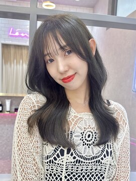 ロンド レア 天神大名店(Lond Le’a) デザインカラー/レイヤーカット/ウェットヘア/オリーブベージュ