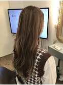 深みベージュ×ロングレイヤー
