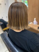 リッチ 菊名店(Rich)&nbsp;ハイライト　ブラウンベージュ　切りっぱなしボブ　外ハネボブ