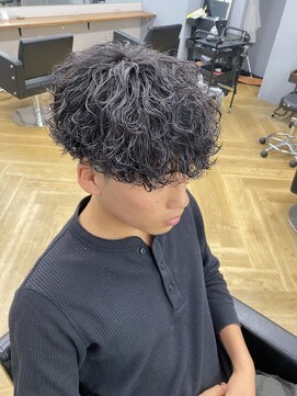 アレス バイ シカ 神戸三宮元町店(ALLES by Cica) 波巻きスパイラルパーマメンズマッシュパーマツイストパーマ