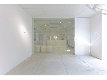 ラミ(L'ami)の写真