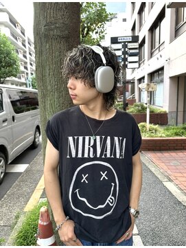 ミモザワークス(Mimosa Works) グランジパーマとウルフヘア