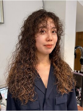 ナループロアツム(Nalu pu loa Tsum) ハードパーマ/ロングウェーブパーマ/くるくるパーマ