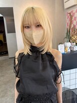 ナジック(749)&nbsp;ブロンド×顔周りレイヤー