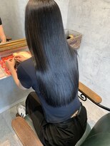 グラフ(GLaugh)&nbsp;ダークグレーアッシュ/髪質改善/暗髪/レイヤー