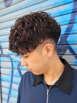 クラシック シザーズ(Classic SCISSORS) シャドウパーマ/ラウンドマッシュ/フェザー