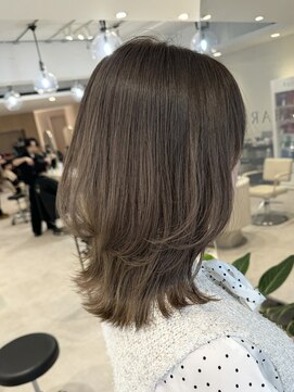 ミズチャーム(Ms.CHARM) グレージュ/韓国ヘア/レイヤー/ブリーチなし