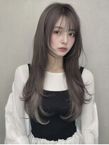サロンドアイ(salon de i)&nbsp;韓国風くびれレイヤー × グレージュ