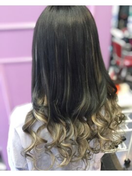 アンリップ ジー(salon unripＧ) h.i グラデーション