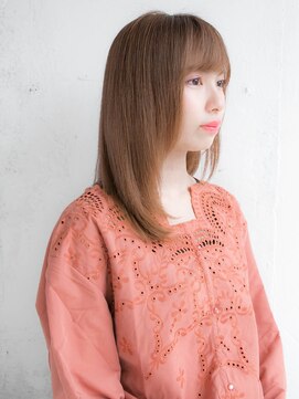 ルティア(Lutia) ナチュラルストレート、ナチュラルブラウン、ワンカール