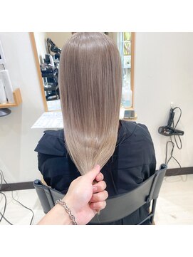 ザ ファースト(The FIRST) ロイヤルミルクティベージュ