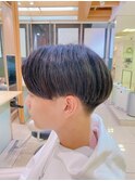メンズ　刈り上げセンターパート