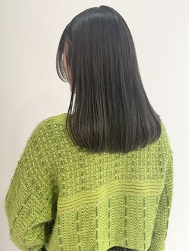 ヨーク(YOKE) 【 YOKE 】グレージュ艶髪顔まわり姫カット