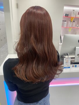 オグジュアリー 表参道(aux.) 《Akari》ピンクブラウン