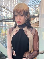 トゥコ(tuco) ウルフブリーチ ブロンド ミルクティーベージュブリーチパーマ