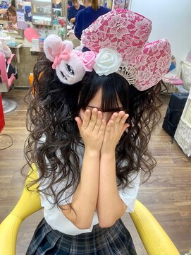 ヘアセットアップス(UP's) スジ盛りはメチャ可愛い♪『体育祭スジ盛り』ハデで目立ちます♪