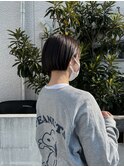 ダークブラウン暗髪透明感カラー姫カットレイヤーミニボブ