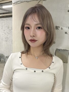 ロジ(loji) ベージュ×ミディアムレイヤー