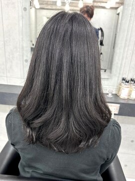 エンディアリング 東銀座(Endearing) ★レイヤーカット イメチェン 美髪 ホワイトブロンド