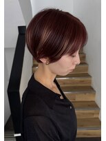 ヨーク(YOKE)&nbsp;ショートボルドー赤髪毛先ブリーチハイライト暖色ダブルカラー