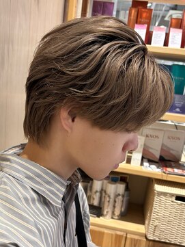 フリーラ 表参道(freera) ミルクティーベージュのメンズカラー