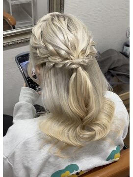 クレス(Cress) 小顔顔周り診断/髪質改善/大人カラー/レイヤーカット/ヘアセット