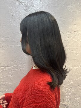 フッタ(Futta) ミディアムレイヤー×オリーブグレージュ【西武新宿駅】