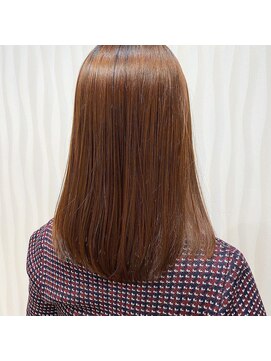 イーラヘアー(ERA HAIR) 重めミディペールオレンジ×ツヤ髪トリートメントカシスブラウン