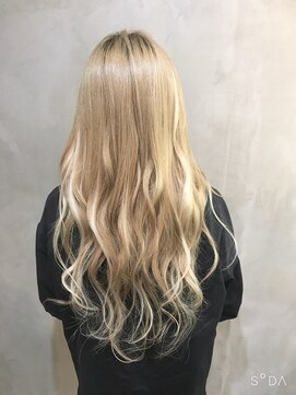 リエコー(RE'ECHO) お洒落ロングスタイル　エクステ/髪質改善トリートメント/韓国