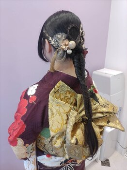 キラーナ(Kirana)の写真/経験豊富な10年のキャリアを持つスタッフが担当！着崩れない着付けで特別な日を華やかに演出してくれます♪