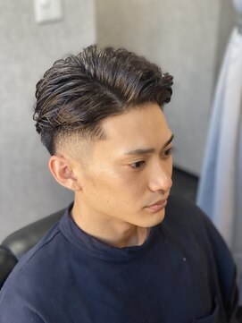 アントレース 池袋店(UNTRACE) ラルフカール　ナチュラルウェーブ　【メンズ/バーバー/理容室】