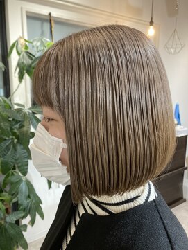 オルエ(ooLL.e) 柔らかいミルクティーカラー