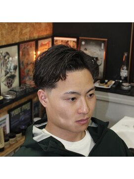 グラウンドタイガー(GROUNDTIGER) テーパーフェードショート