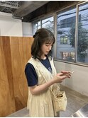 オリーブベージュ
