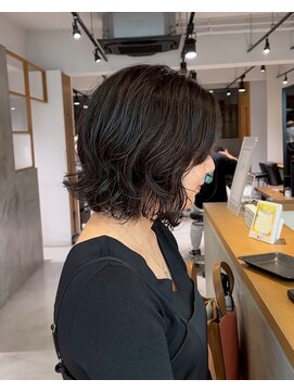 アカラ(acala) ウェーブボブ【イルミナカラー/髪質改善/30代/40代/50代】