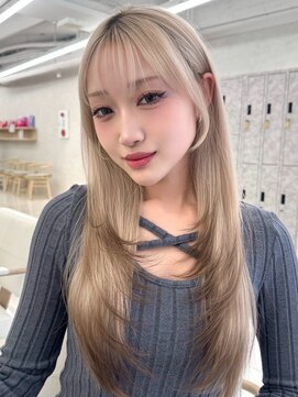 ロエ 元町店(Loe) 元町レイヤーカット韓国ダブルカラー顔周り前髪カットボブ