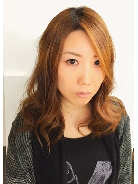 グレースモア(Grace More) （久留米/西原）しなやかな質感の大人セミロング