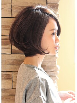 レウナ 外苑前(Reuna) 【30代・40代・50代】大人の女性に人気のひし形ボブ