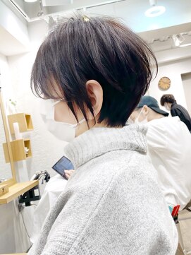 アヴァロン(AVALON) 美シルエット・立体感大人ショート・ダークグレージュ【BISA】