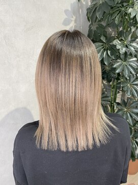 フィーネ 柏(Fi-Ne) ナチュラルシャドウルーツ