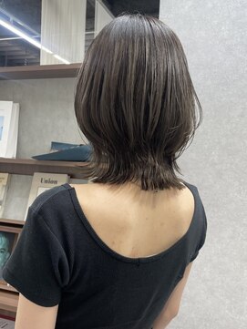 デイジー(Daisy) 天神 大名 くびれレイヤー グレージュ