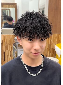 リヴ オオサカ(LIV OSAKA) ツイスパ　ツイストスパイラル　波打ち　ウェーブ　マッシュ