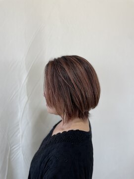 ジュリア(Giulia) 白髪ボカシハイライト