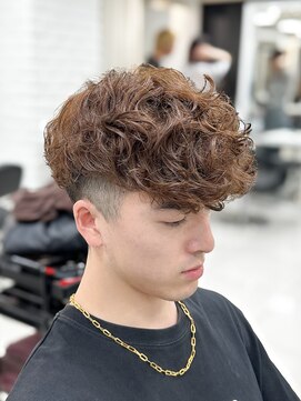 テクト バイアッシュ 吉祥寺店(Tect by Ash) スペインカールスパイラルパーマ刈り上げツーブロックフェード