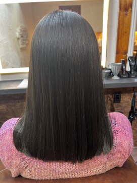 リリアン(Ririan) 【橋本】酸性縮毛矯正+自社製品髪質改善トリートメント