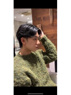 ミリ(milli Produce by ITAKURA) フェザーショート